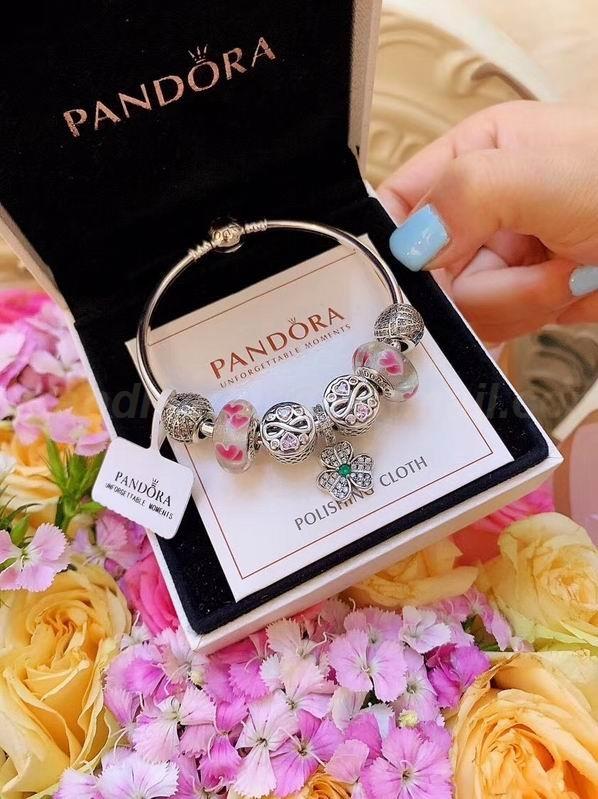 Pandora Bracelets 152